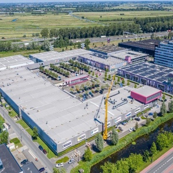Go stores zonnepanelen
