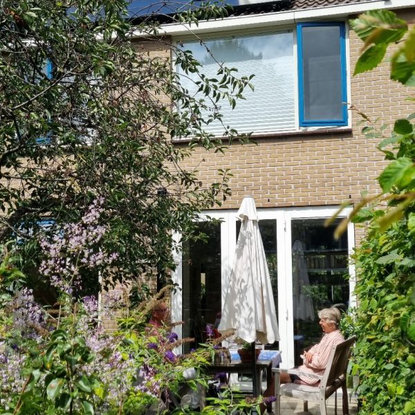 Marianne en Marcel in de tuin 20250730 143408