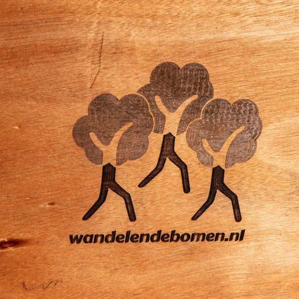 Logo van de wandelende bomen